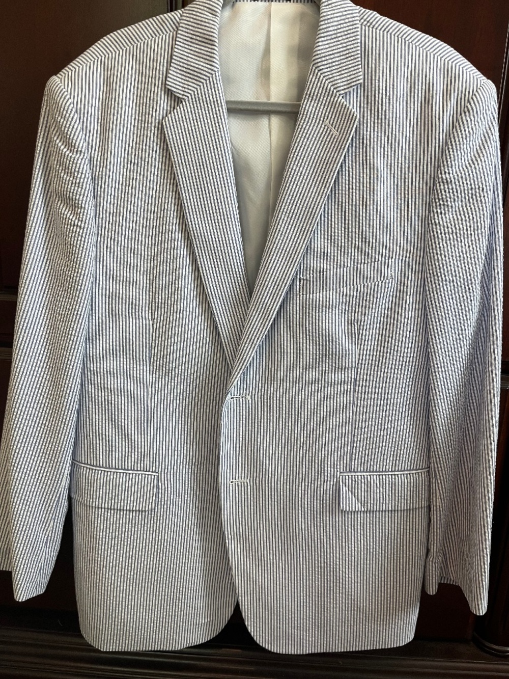 Saddlebred Seersucker Men’s Jacket , New without tags , Size 44 Short!